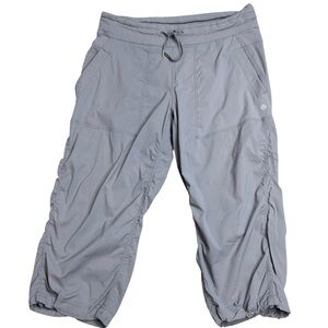 Lululemon 2 Pocket Drawstring Waisted Studio Crop Pants in Light Grey Size 8